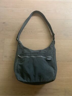 Baggallini Sidekick Crossbody Bag Gray Nylon Travel Outdoor Lightweight Daypack